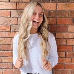 Meet your Posher, Jenessa